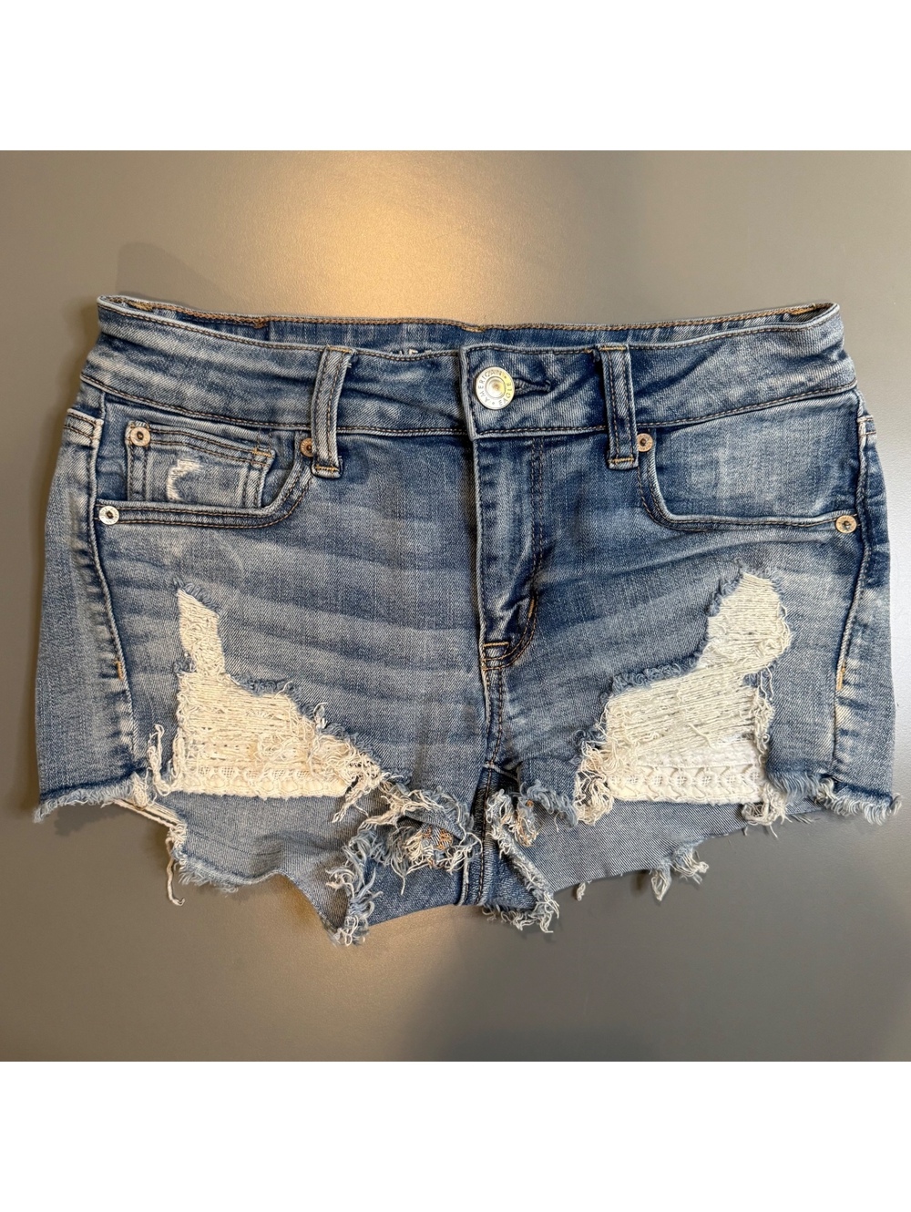 American Eagle Women's Shortie Distressed Denim Jean Shorts Size 4 Regular